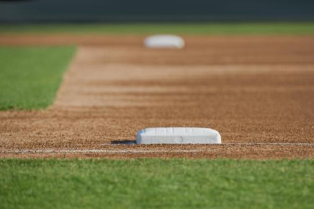 Baseball_firstbase_medium